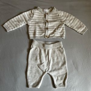 Carter’s | 2-Piece Cardigan & Pant Set